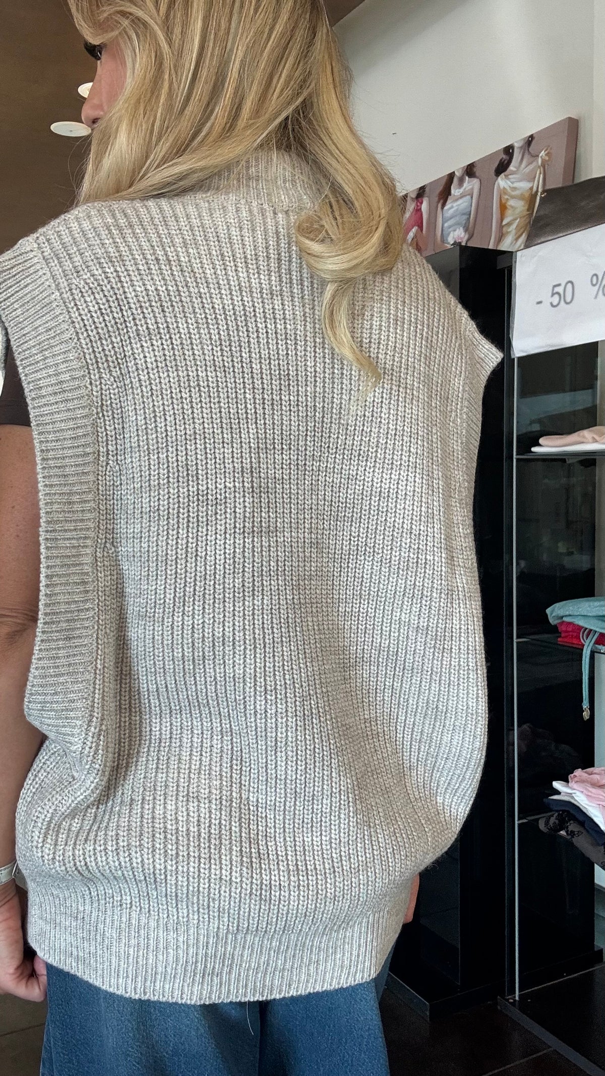 VANESSA GILET