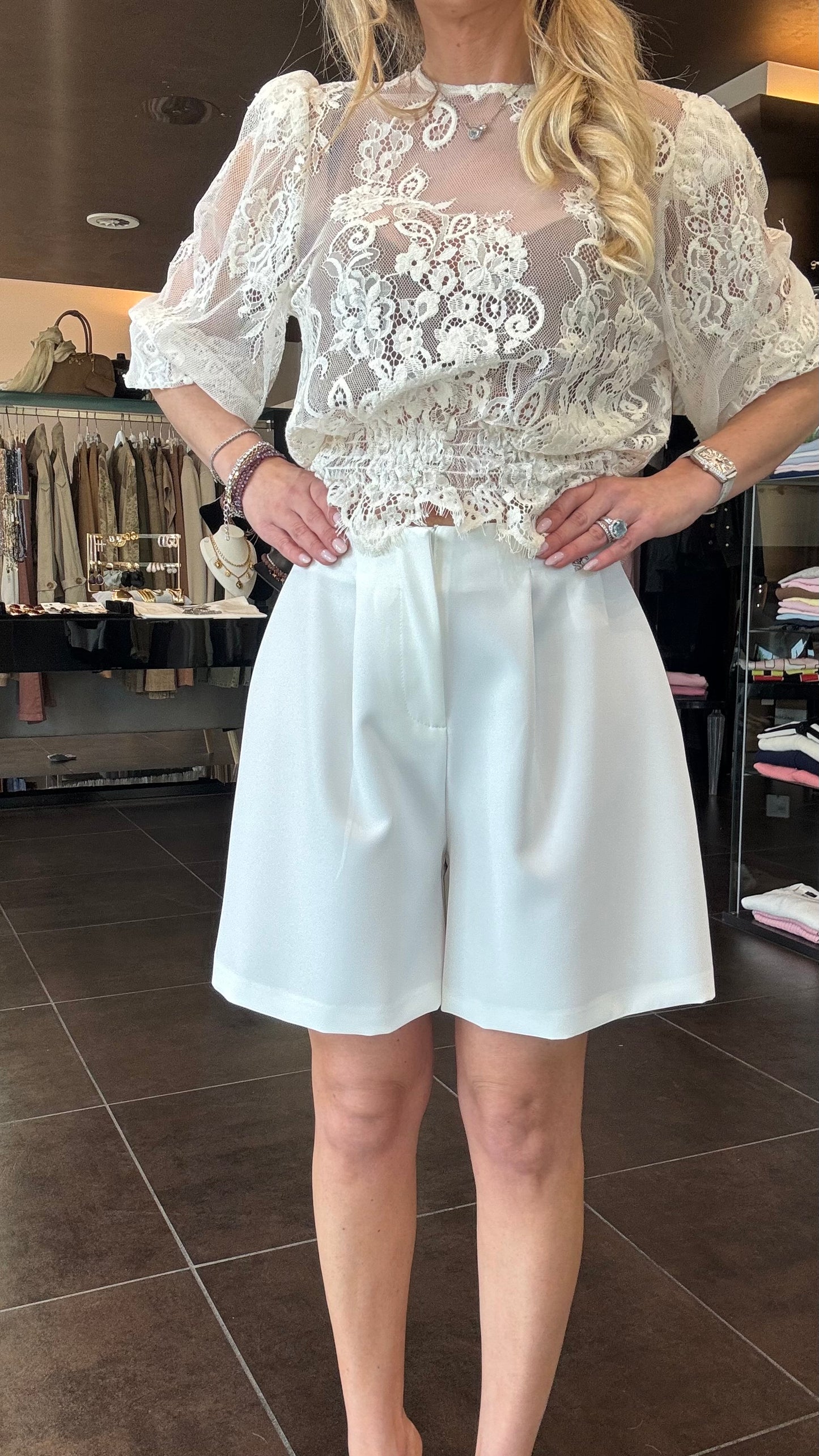 SARAH CHOLE- BERMUDA 015356