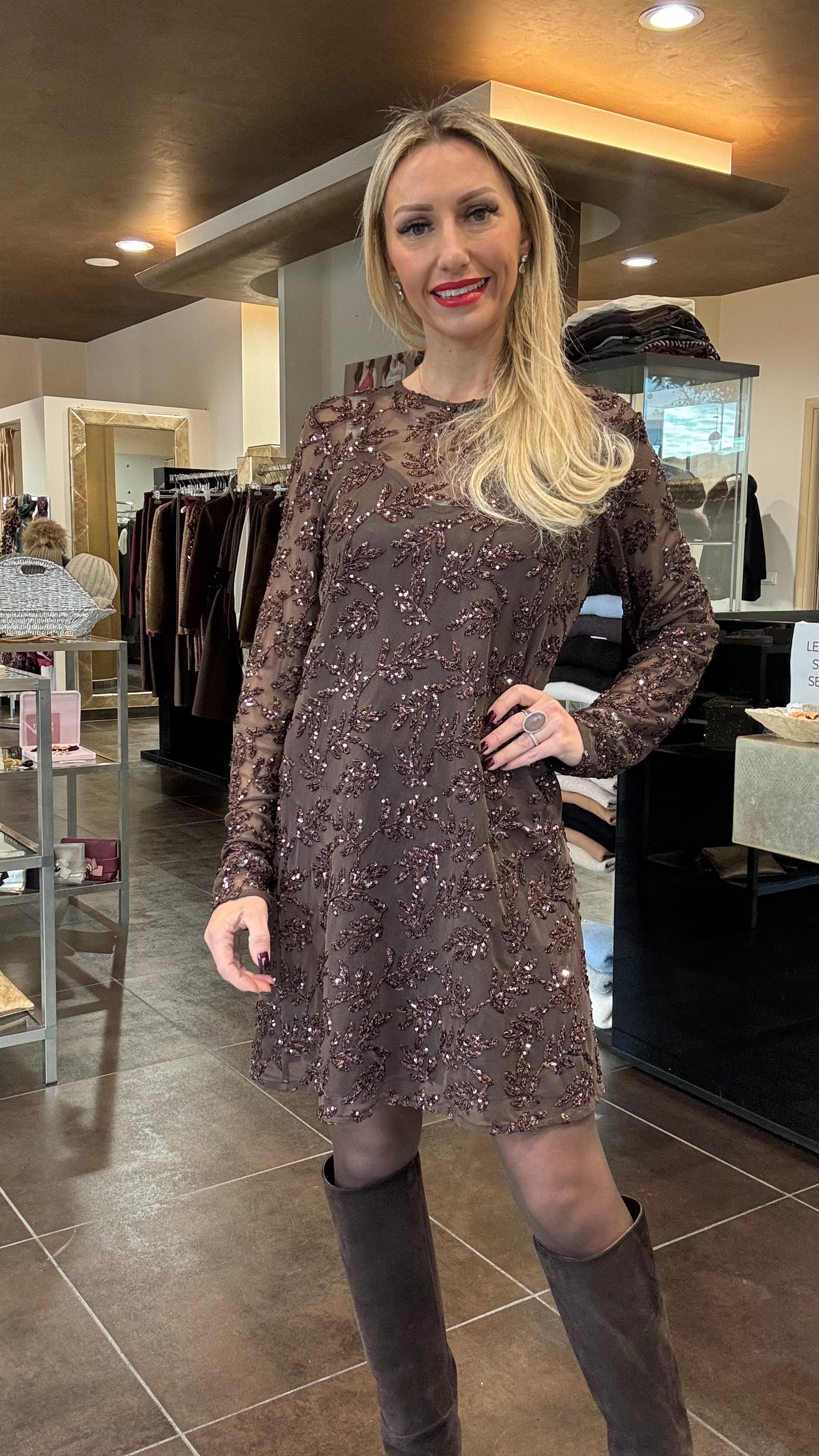 MOTEL - ABITO W25XB59