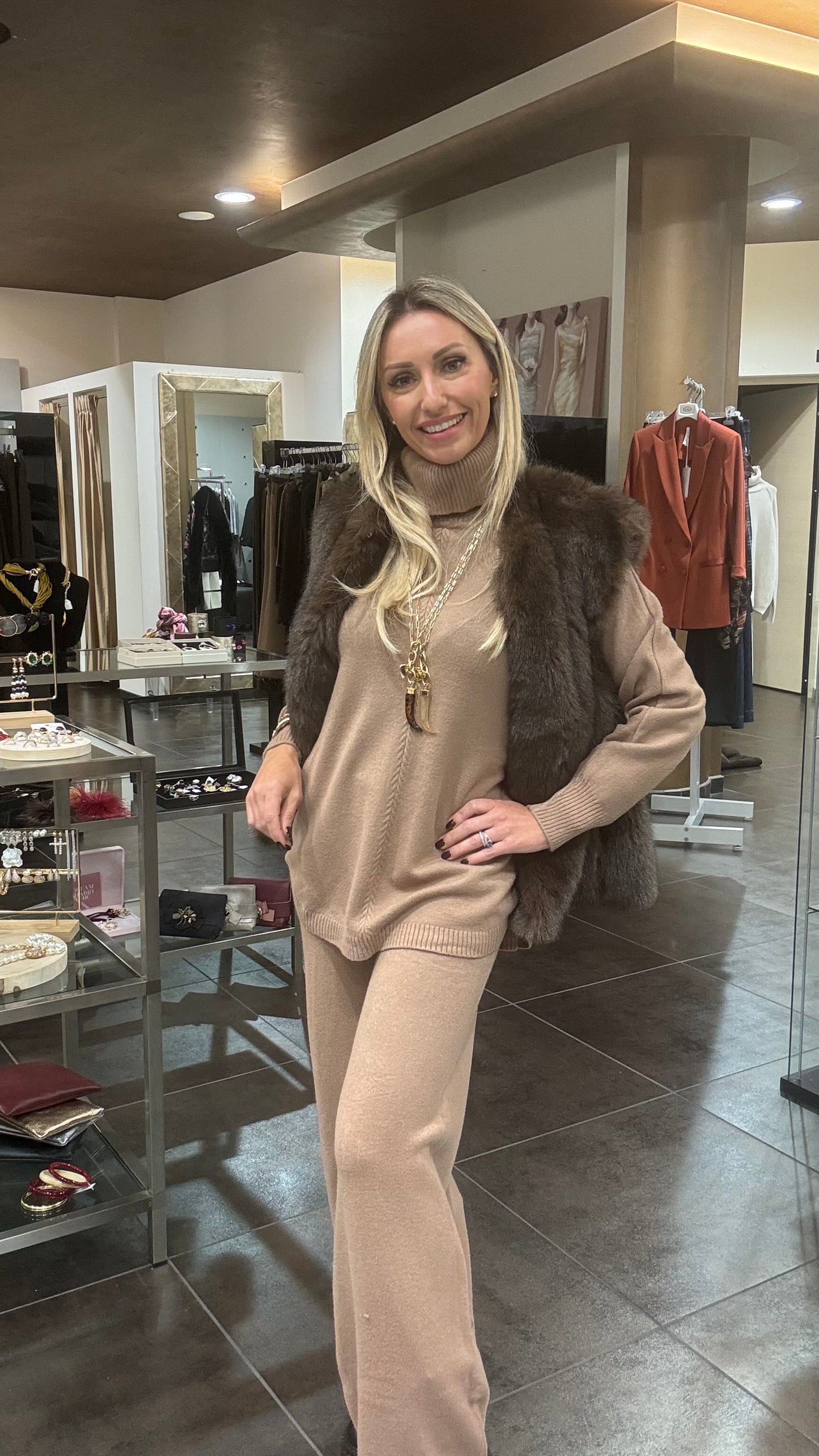 COMPLETO IN MAGLIA - C676A/B