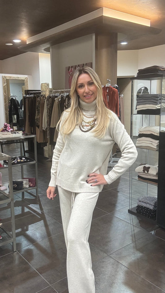 COMPLETO IN MAGLIA - C681A/B